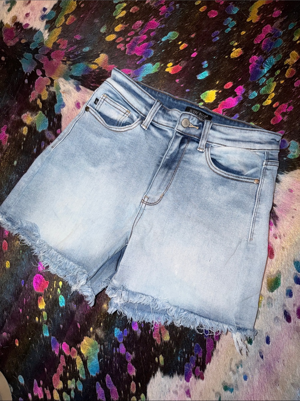 Judy Blue Faded Light Blue Frayed Hem Denim Shorts size medium